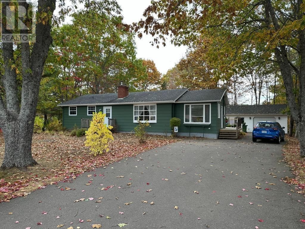2807 Pinecrest Drive, Hayes Subdivision in 
