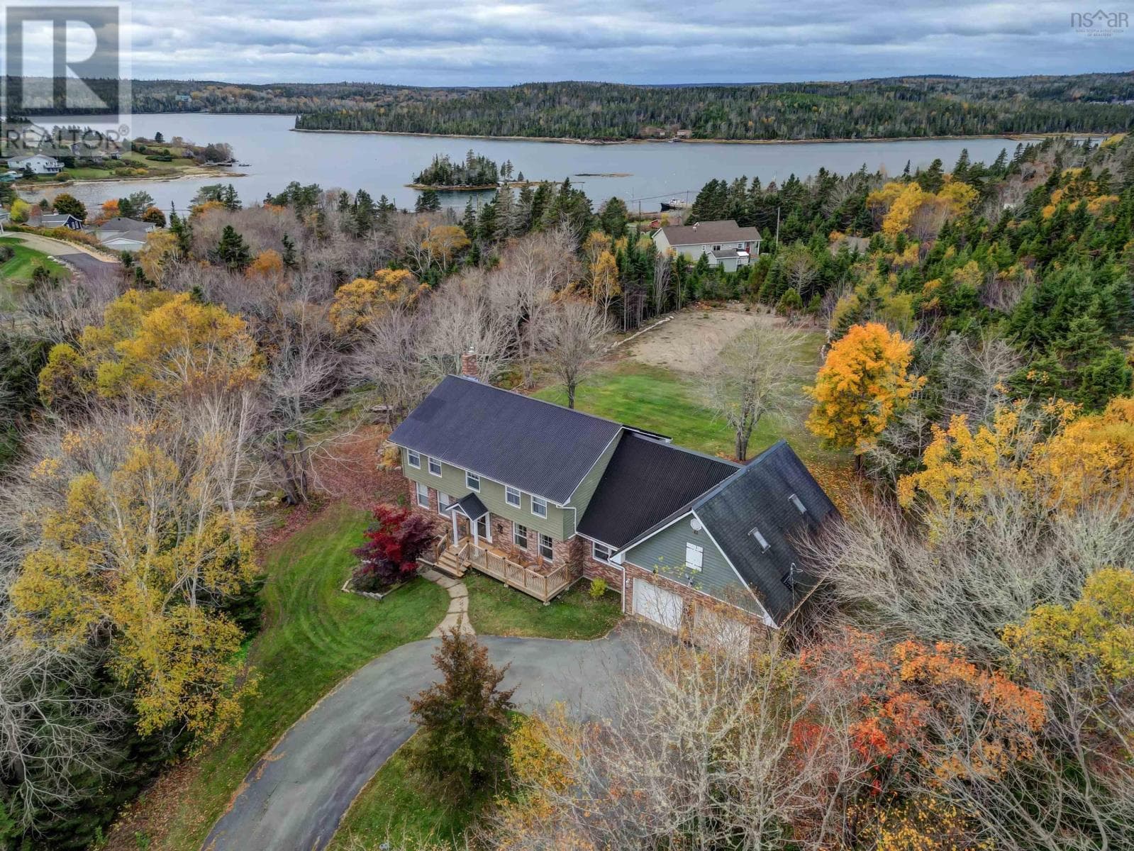 18 MAHAR DRIVE in SHAD BAY