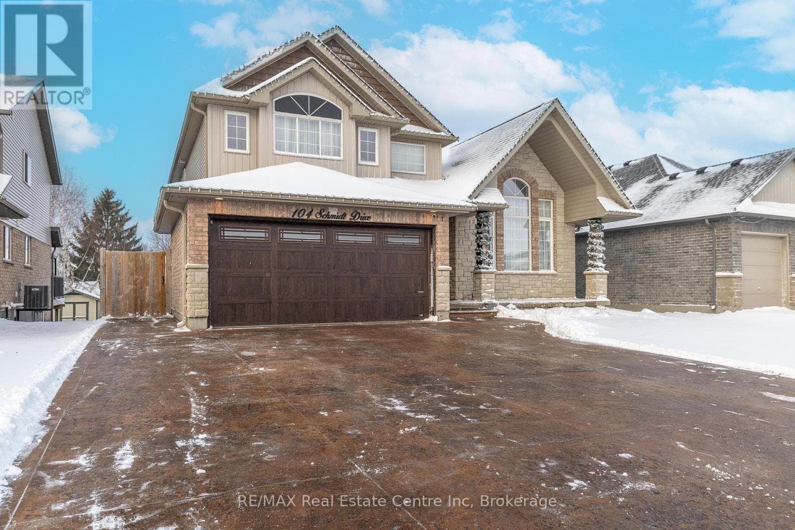 104 SCHMIDT DRIVE — photo 2