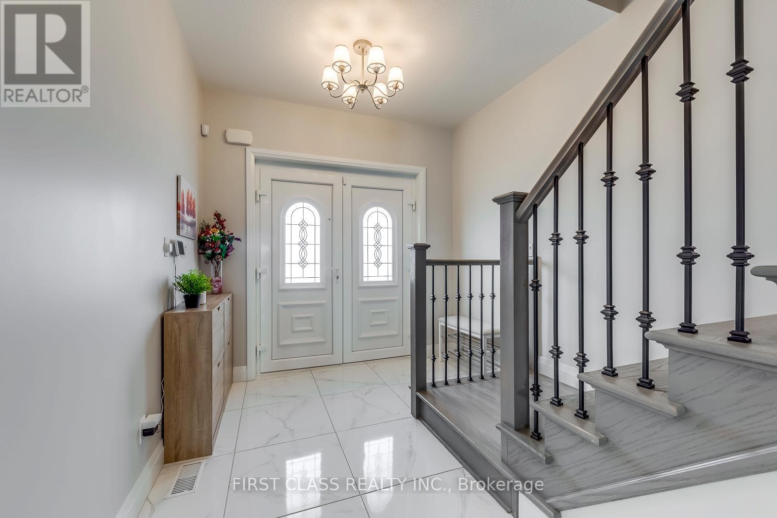 22 GRANDVILLE CIRCLE — photo 4