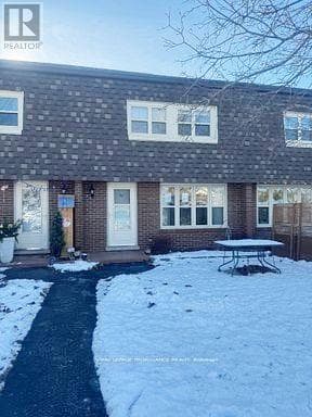 11A - 158 CROMWELL STREET — photo 2