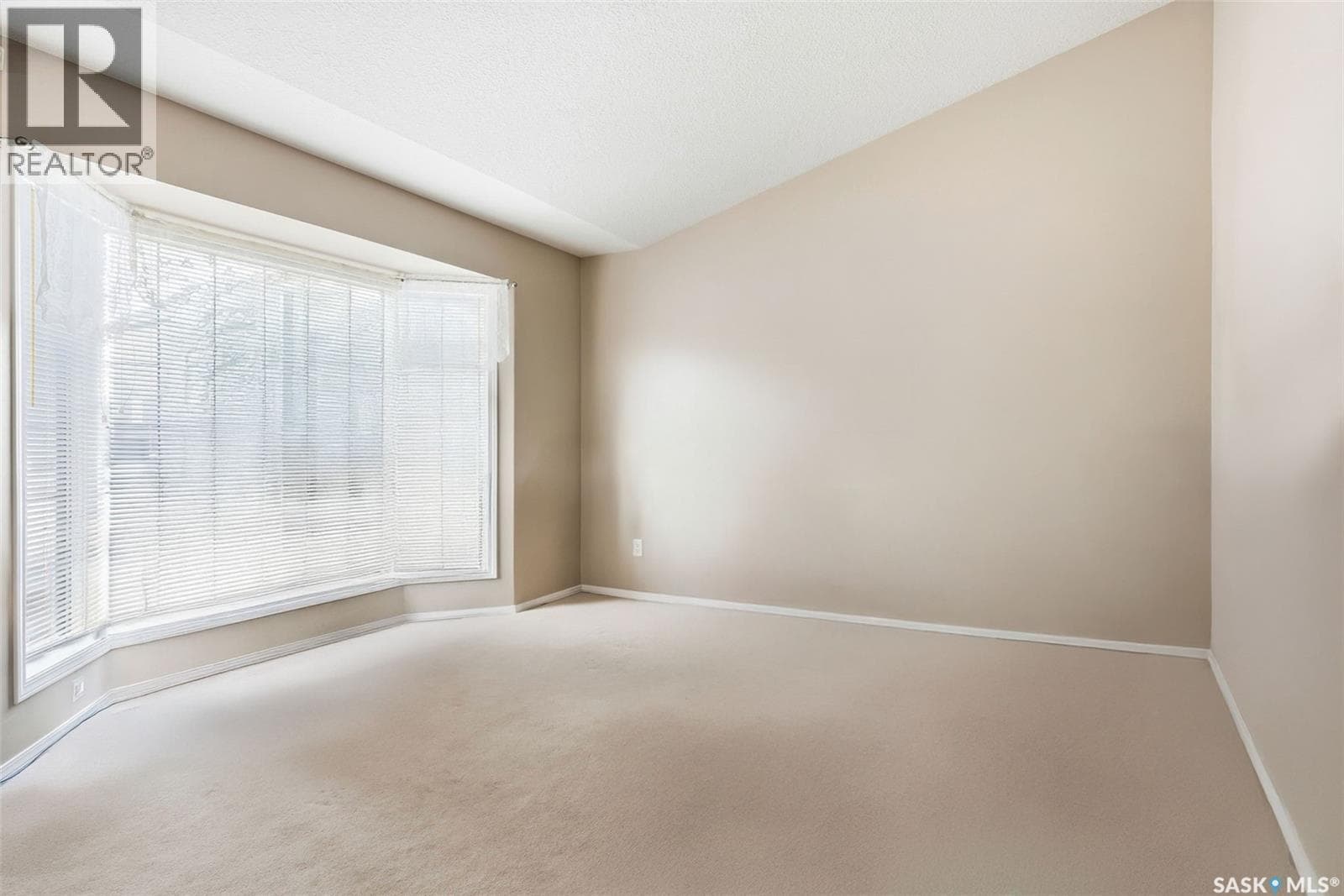 1007 NORTH CYPRESS WAY — photo 5
