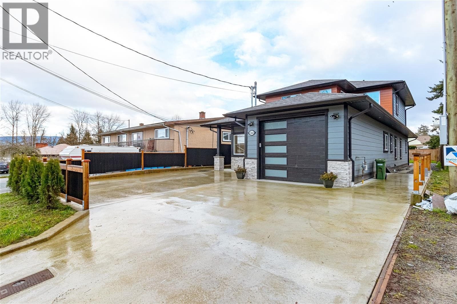 3164 SHERMAN ROAD — photo 3