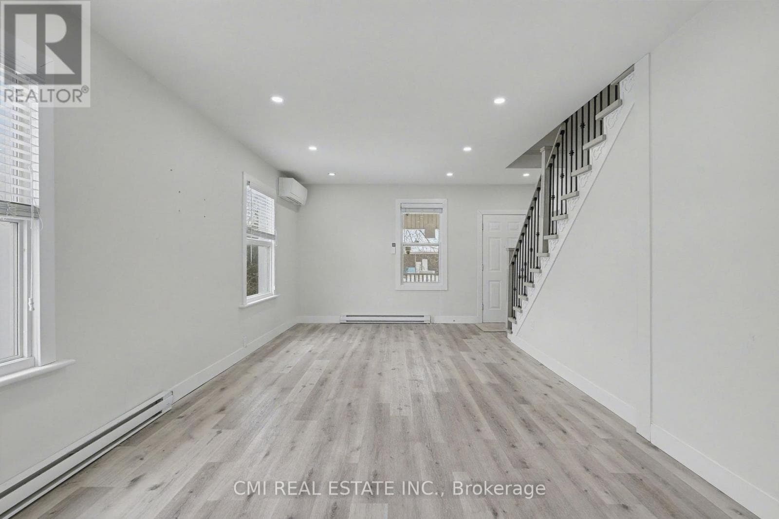 2546 WILSON STREET WEST, Toronto — photo 5
