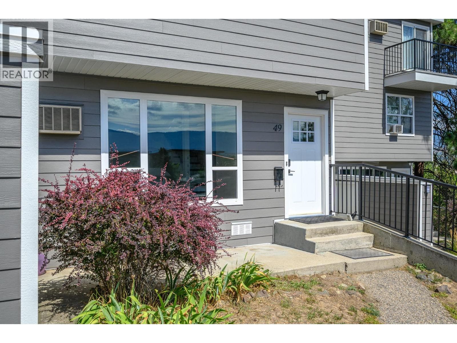 3800 40 Avenue Unit# 49, Interior REALTORS® — photo 3
