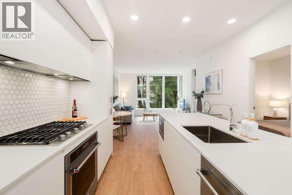 406 1504 SCOTT CRESCENT — photo 4
