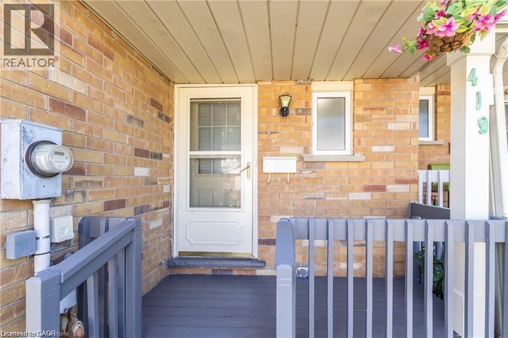 419 DOWNSVIEW PLAZA — photo 2