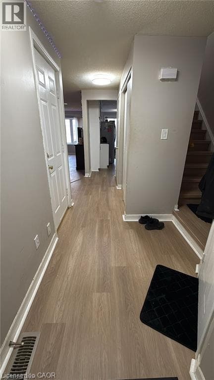 419 DOWNSVIEW PLAZA — photo 5