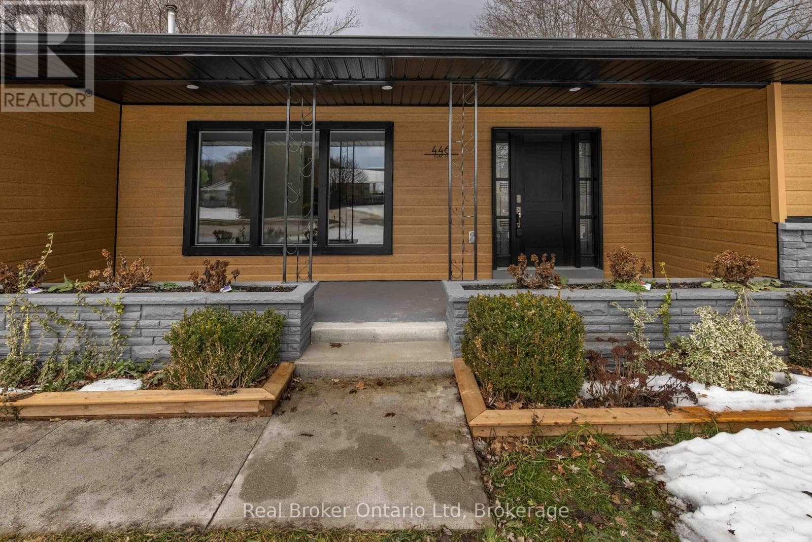 446 ISAAC STREET — photo 5