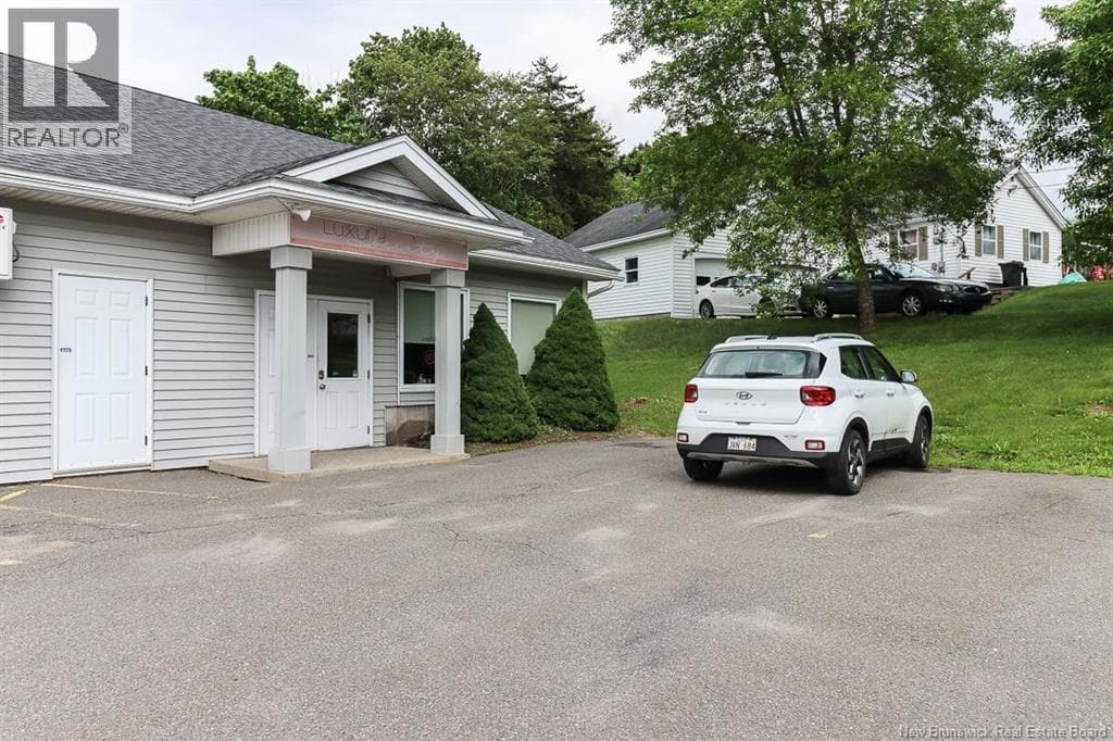 116 HAMPTON ROAD, New Brunswick — photo 4