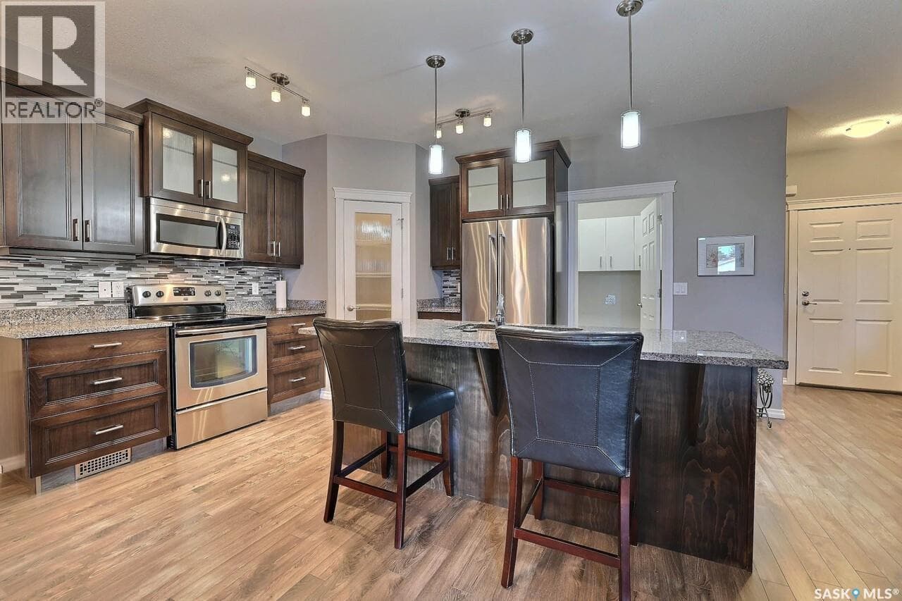 201 4721 McTavish STREET — photo 5
