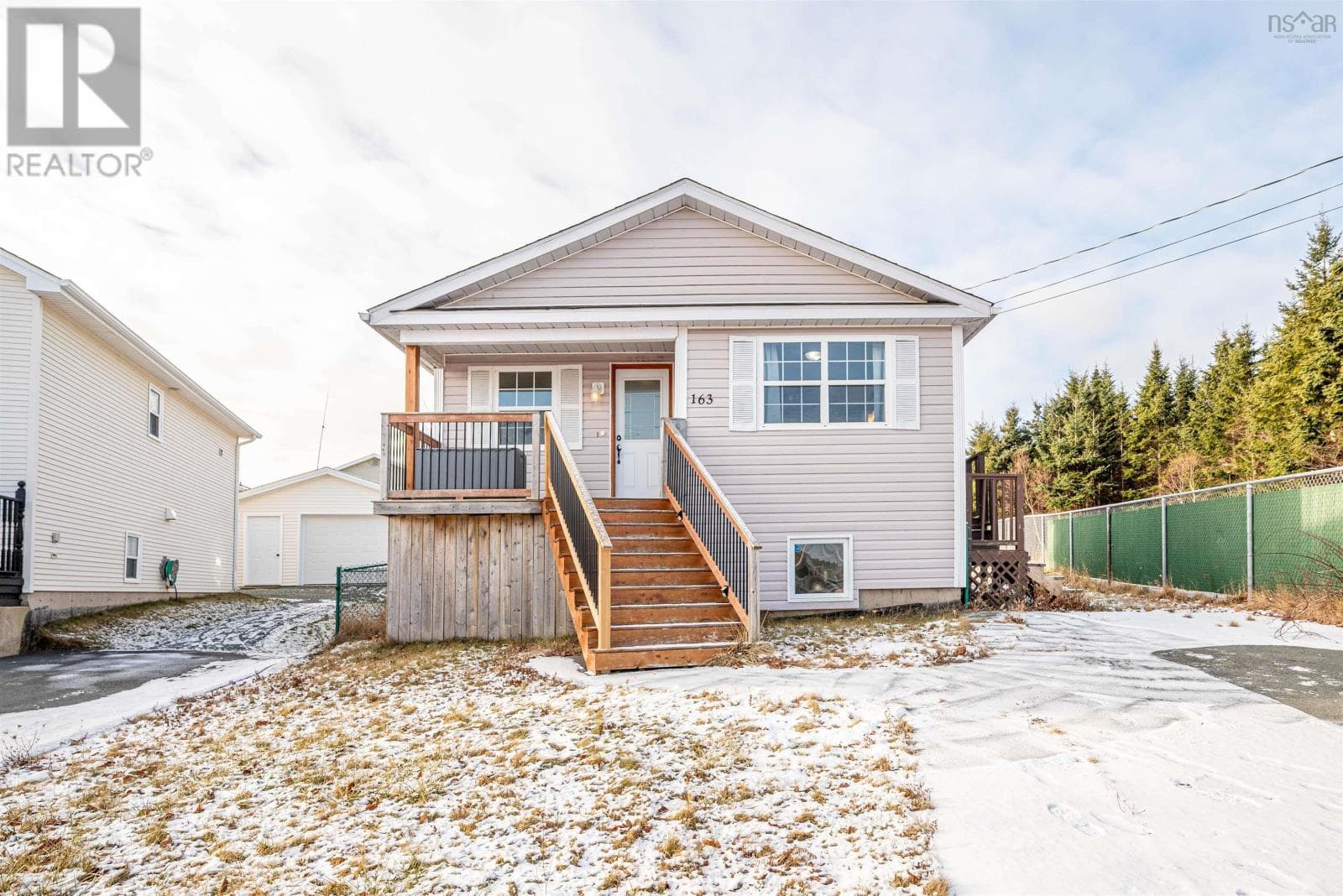 163 JEEP CRESCENT in EASTERN PASSAGE