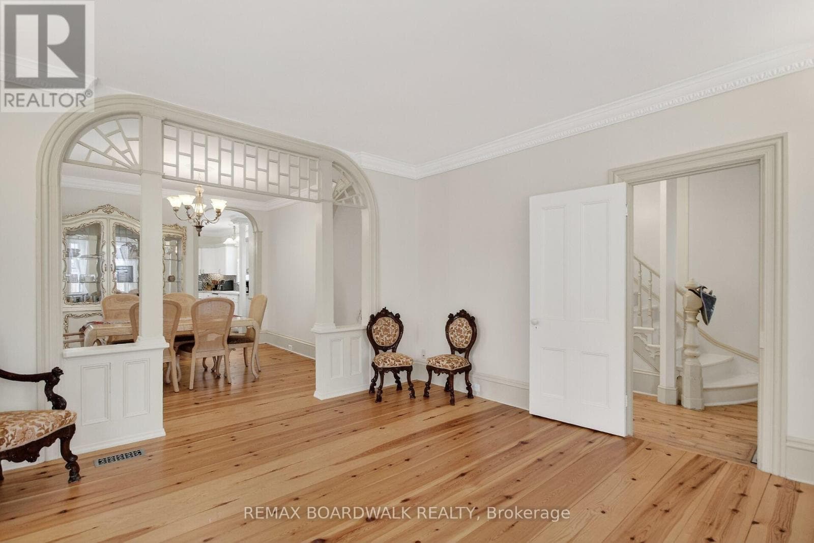 11 ALFRED STREET — photo 5