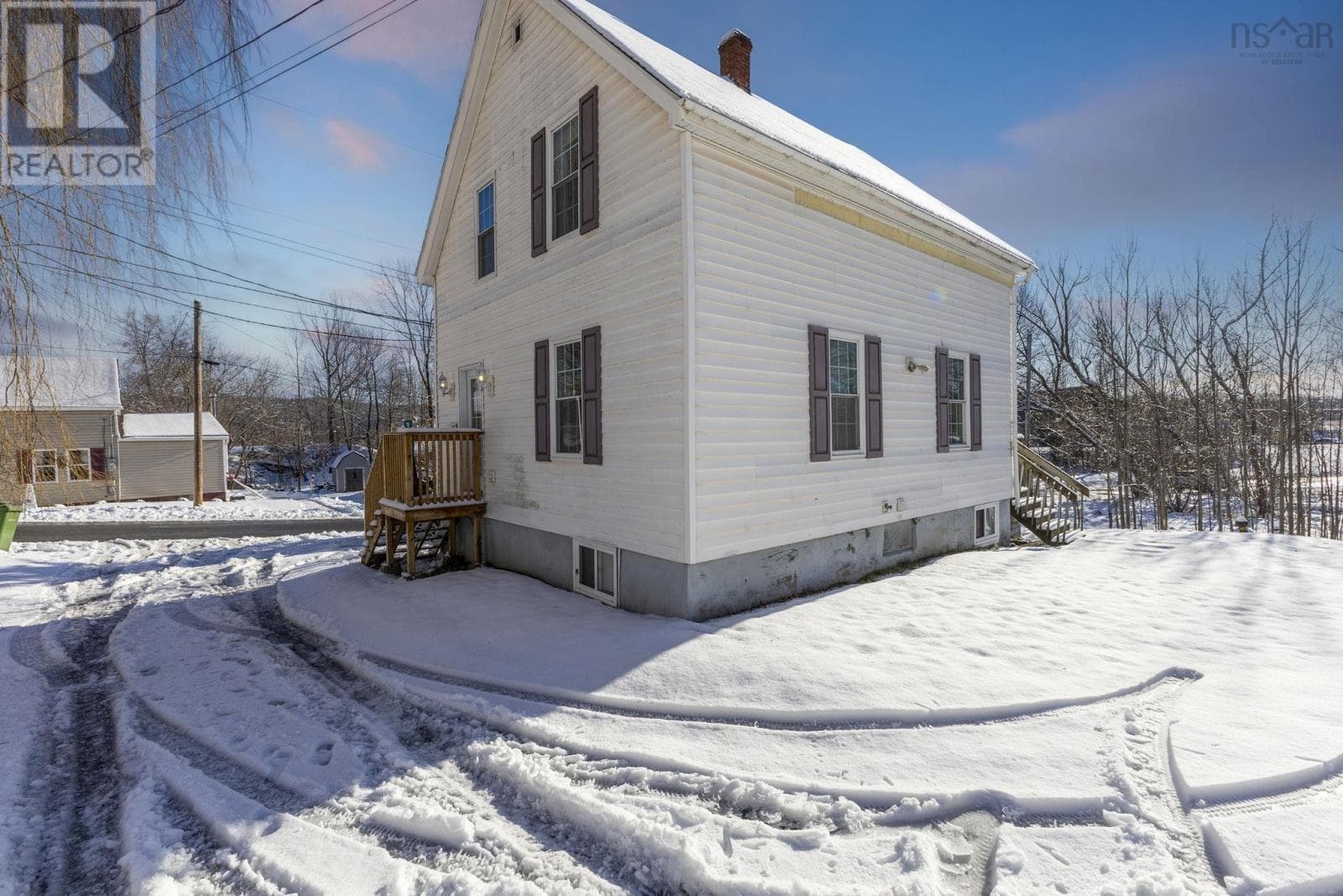 112 ARCH STREET — photo 2