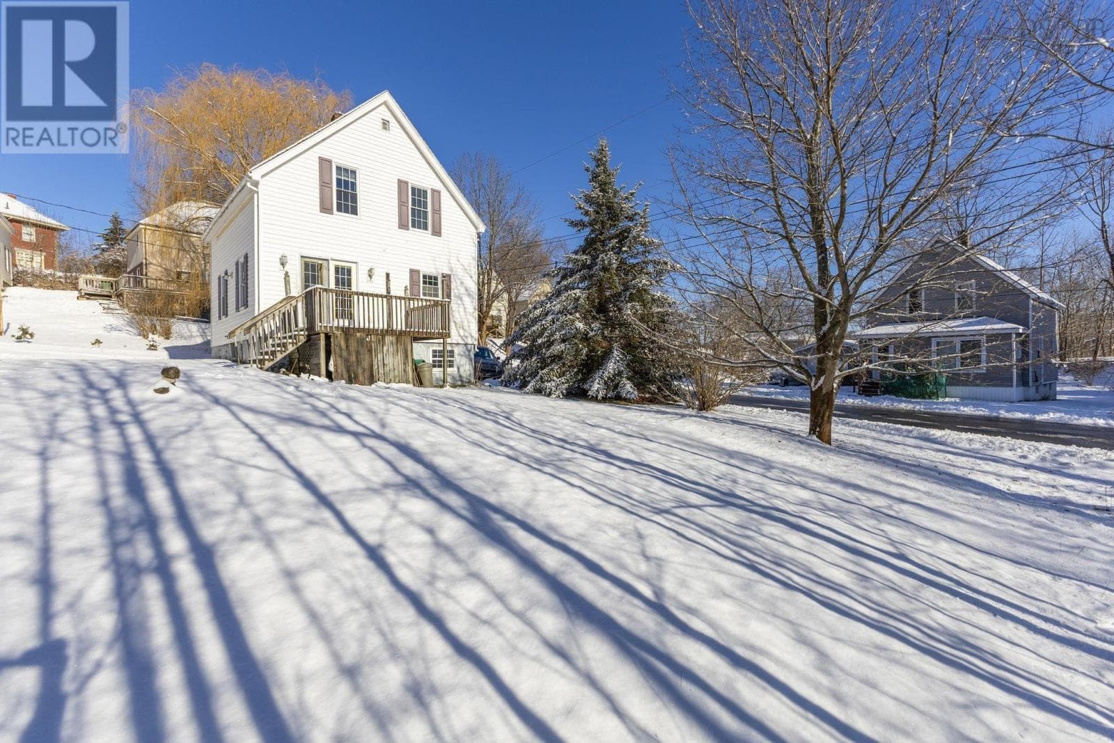 112 ARCH STREET — photo 3