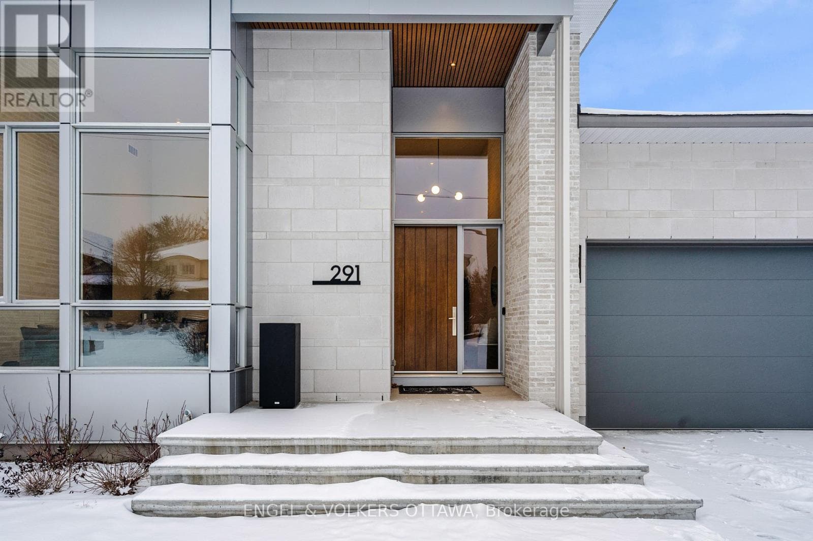 291 BILLINGS AVENUE — photo 3