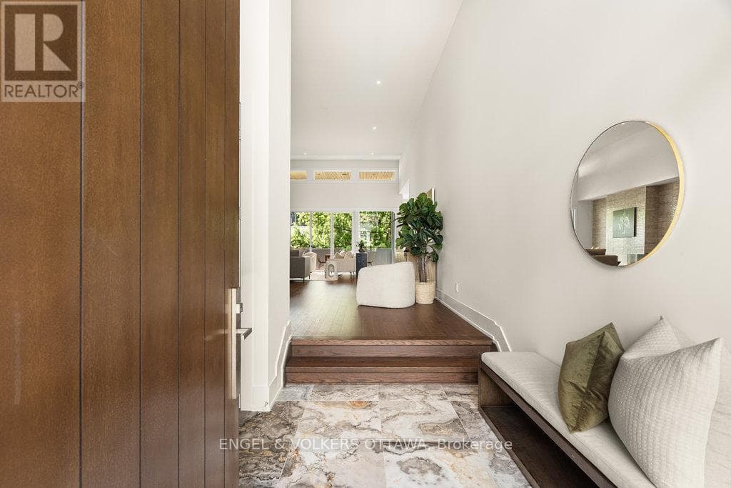 291 BILLINGS AVENUE — photo 4