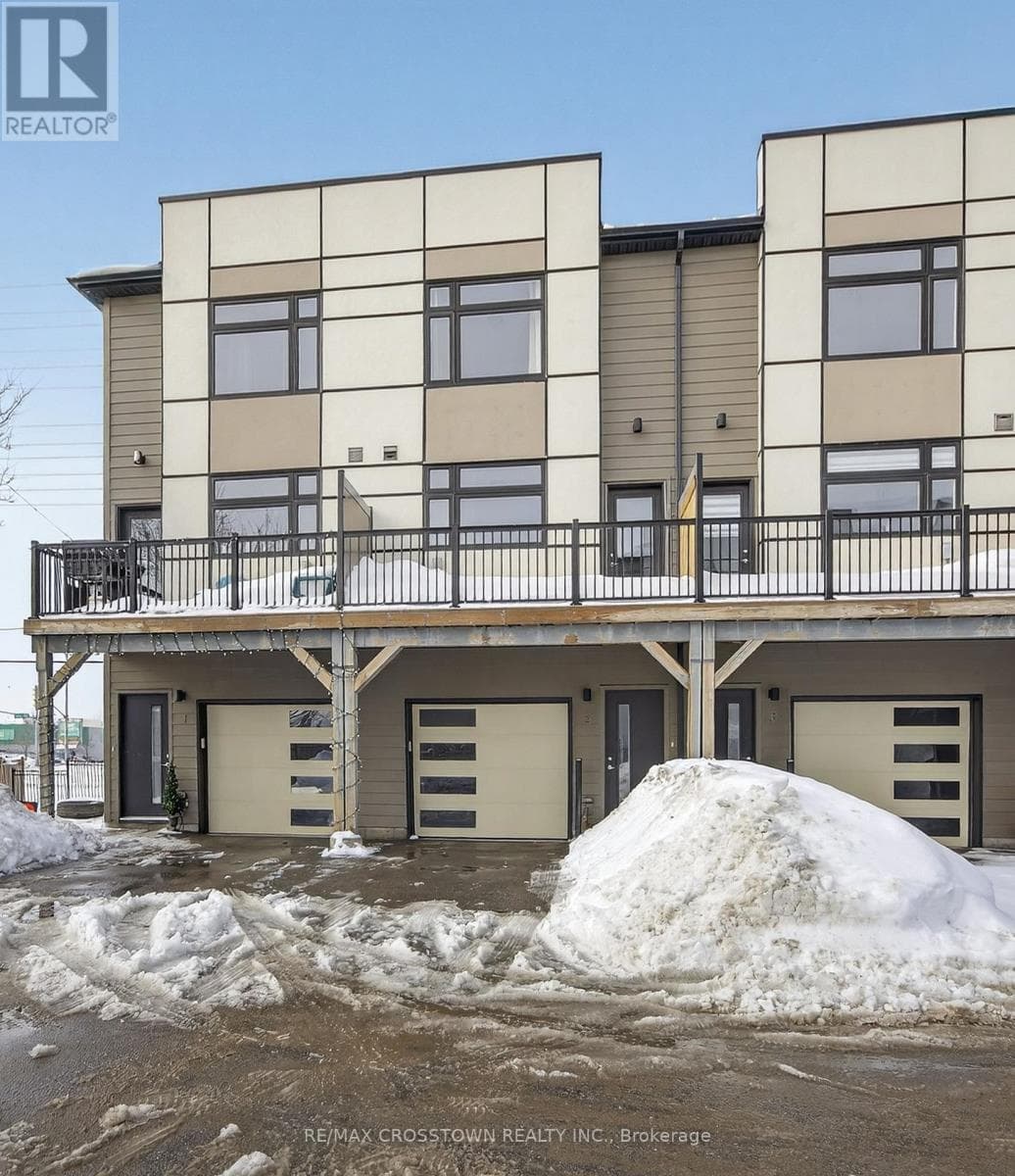 2 - 540 ESSA ROAD — photo 2