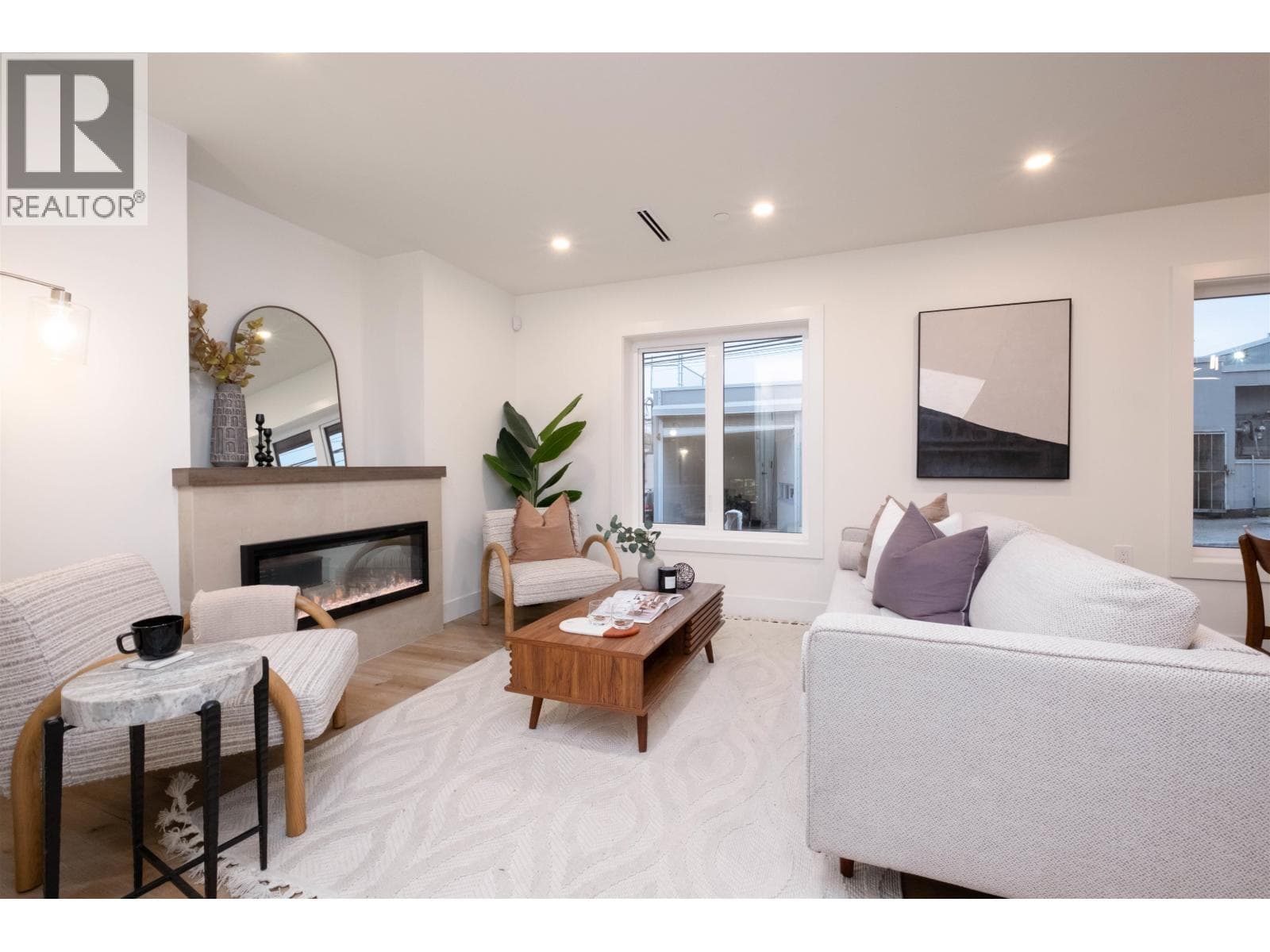 2665 EAST PENDER STREET — photo 4