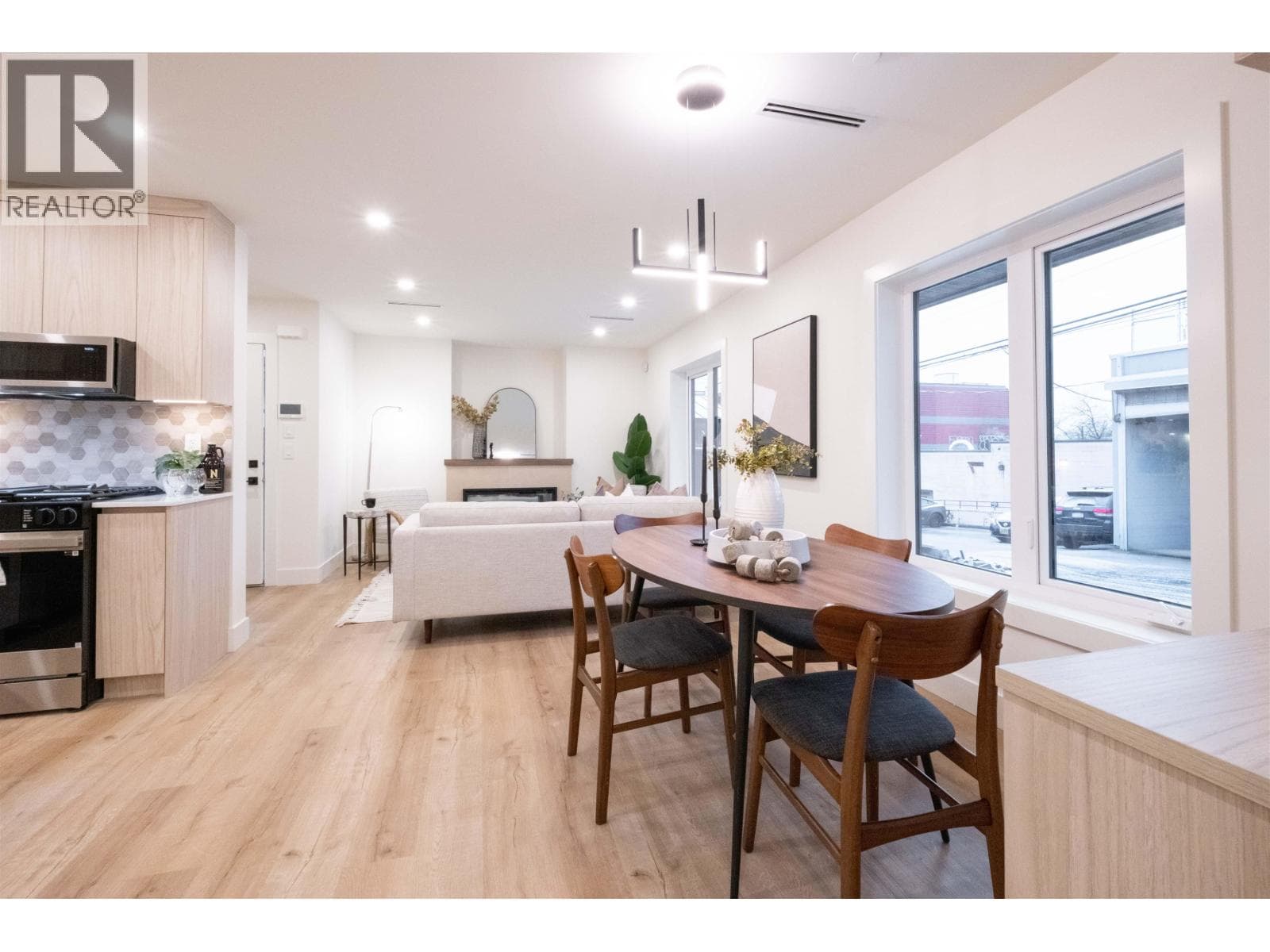 2665 EAST PENDER STREET — photo 2