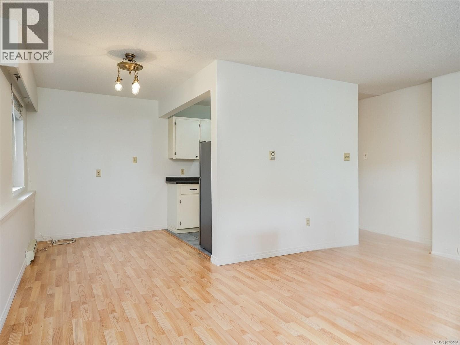103 1122 Hilda St — photo 5