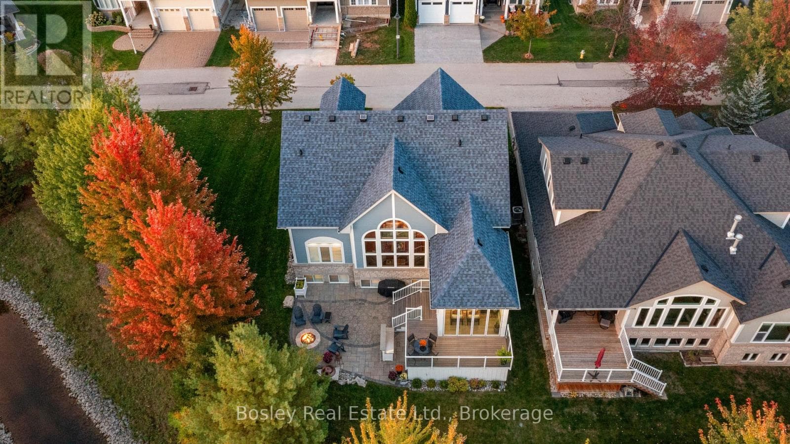 55 WATERFRONT CIRCLE — photo 3