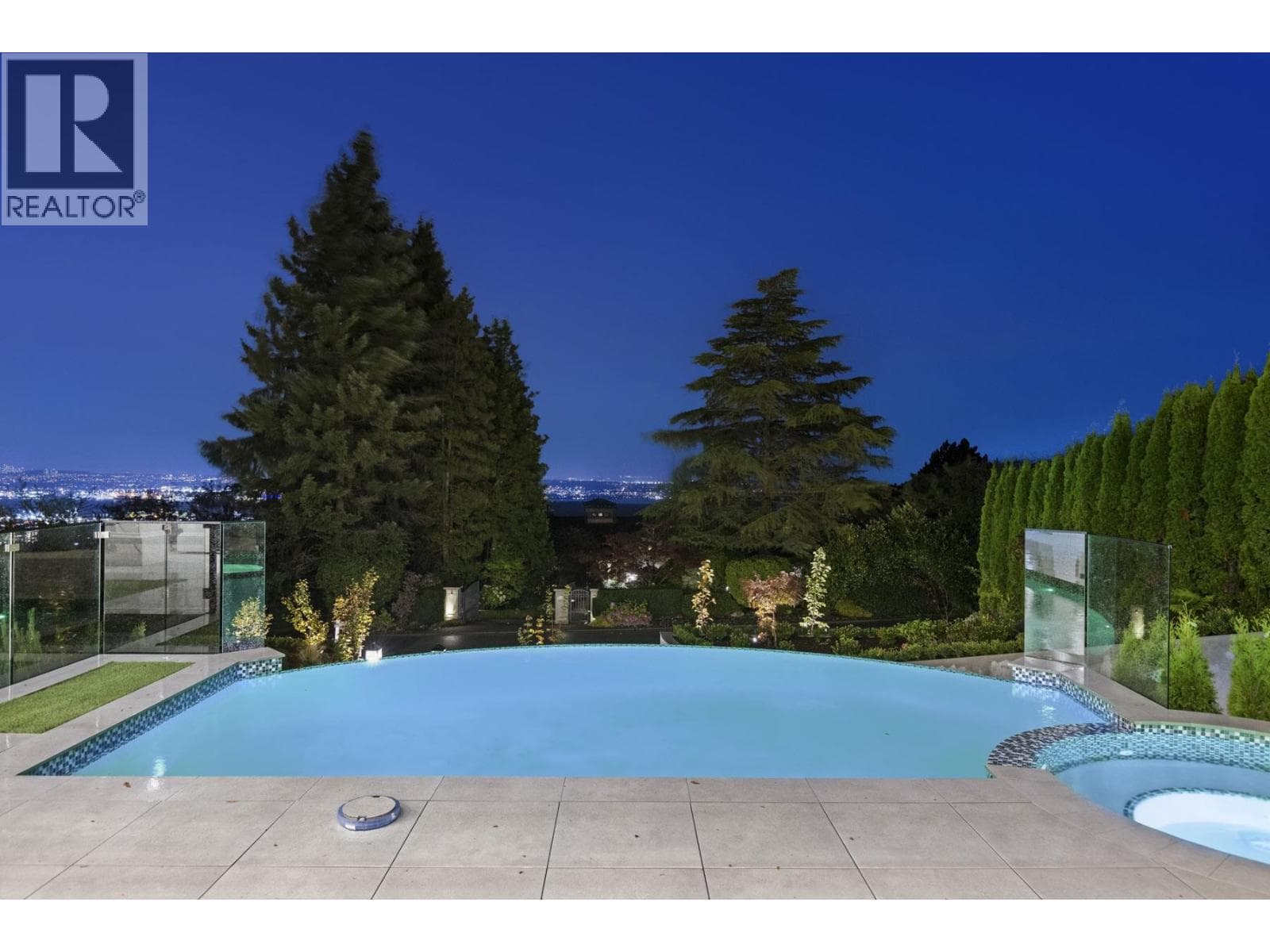 1419 BRAMWELL ROAD, Greater Vancouver — photo 3