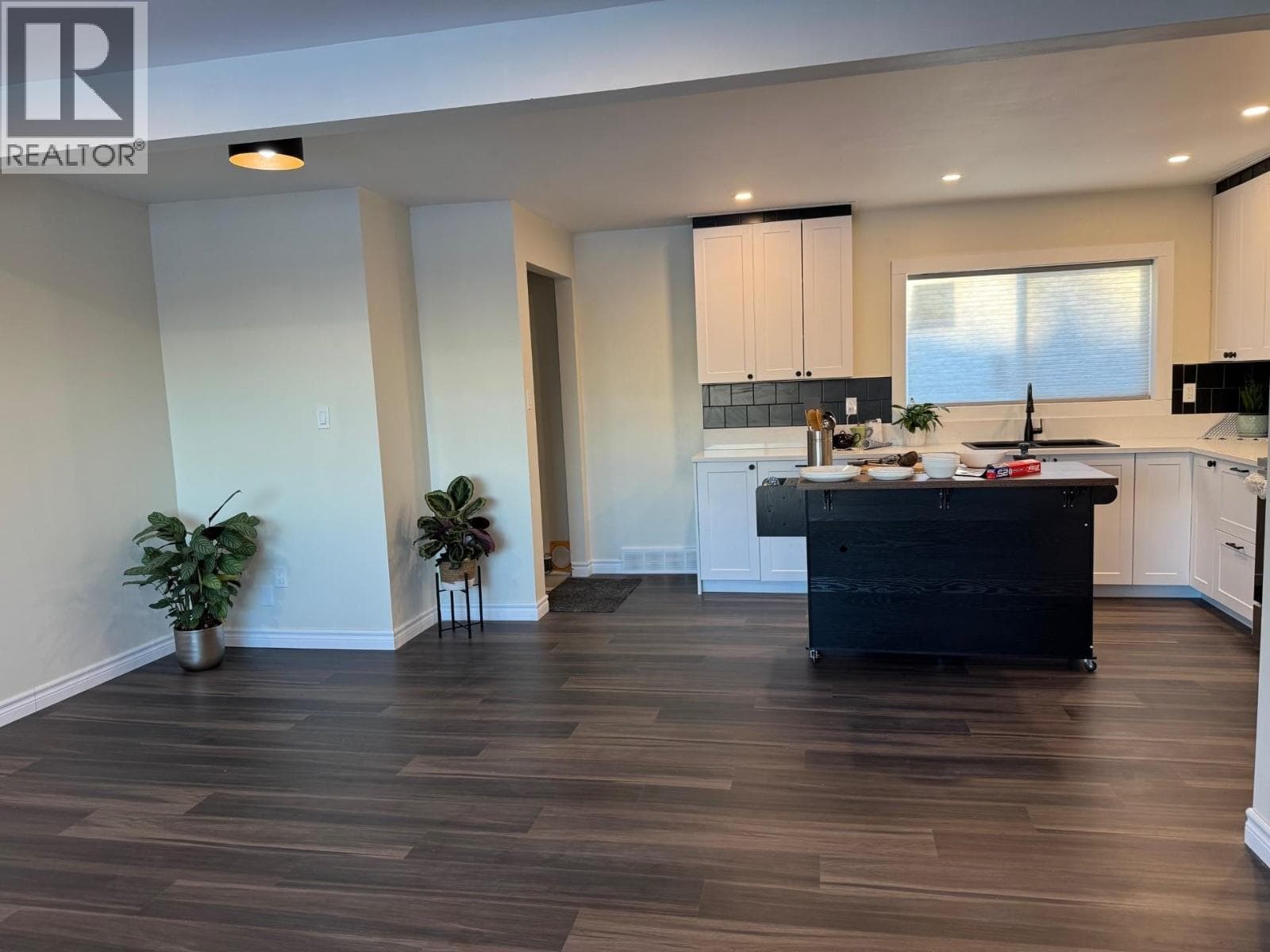 8835 103 AVENUE — photo 3
