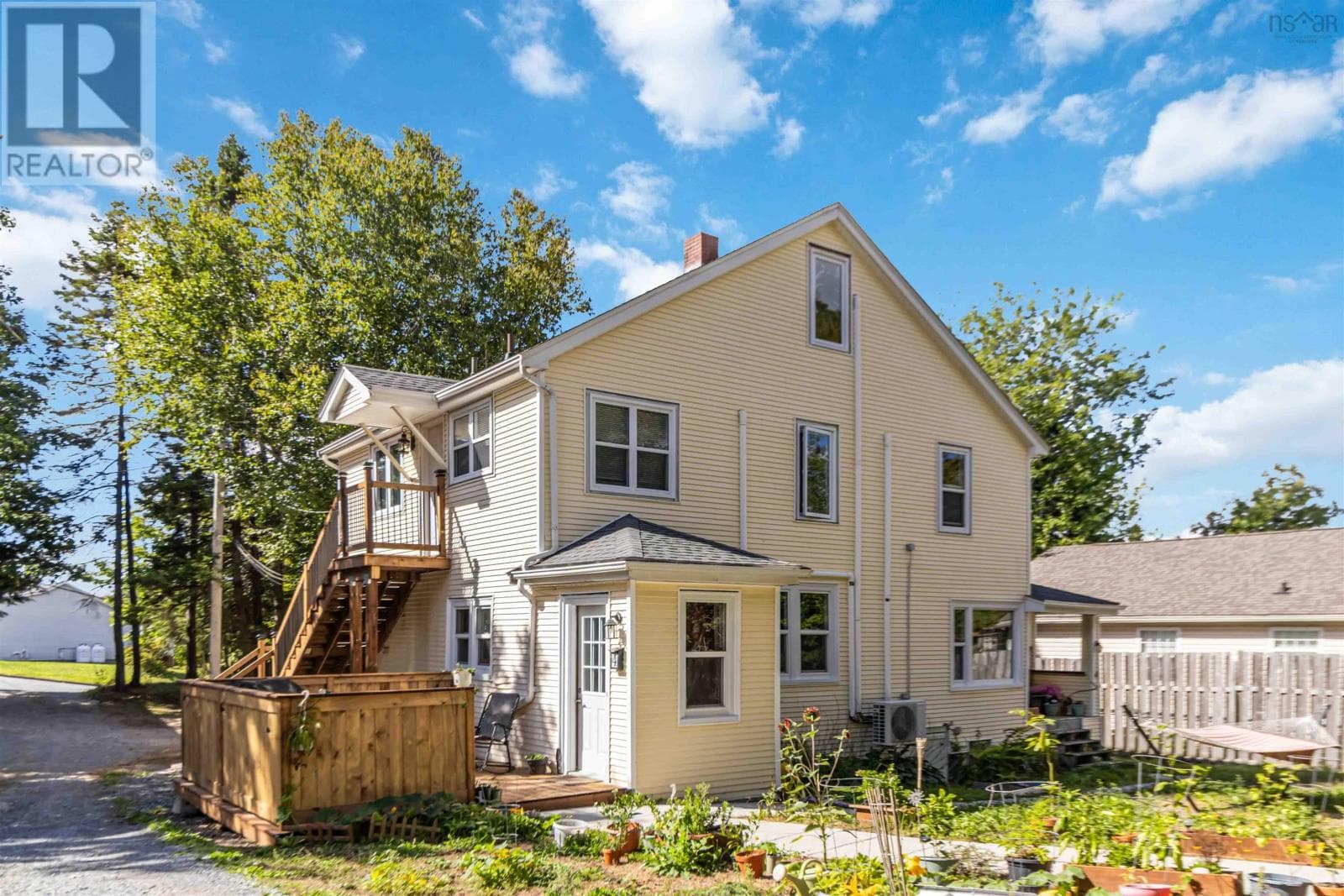 4 & 6 Hemlock Street — photo 2