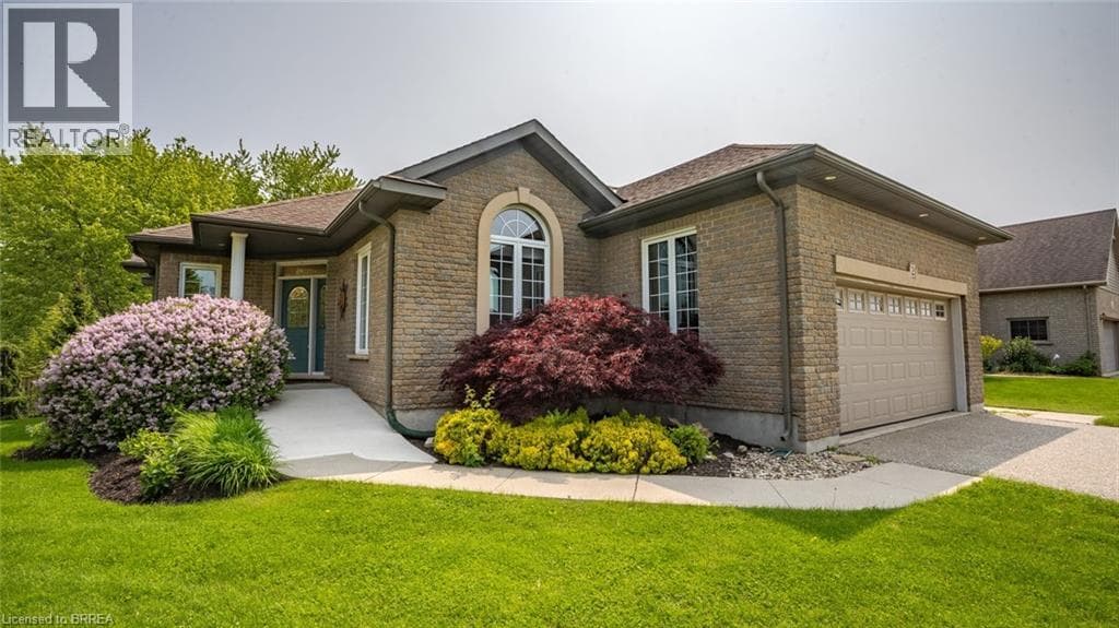 2 HUNTER DRIVE SOUTH in 