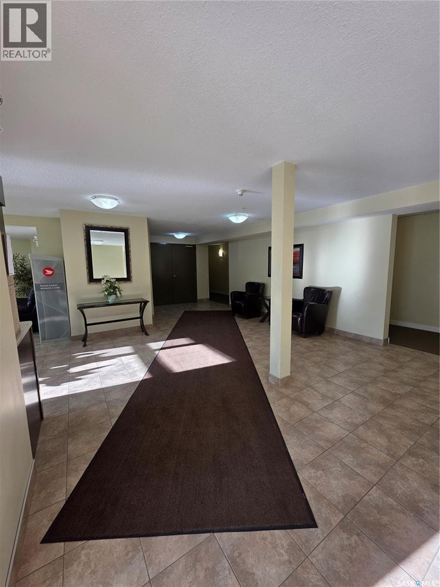 404 304 Petterson DRIVE — photo 2