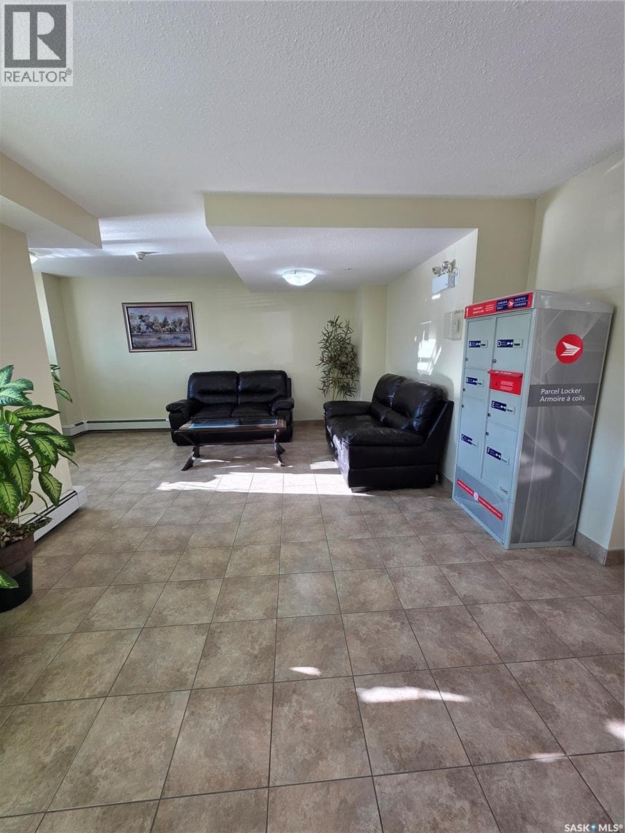 404 304 Petterson DRIVE — photo 5