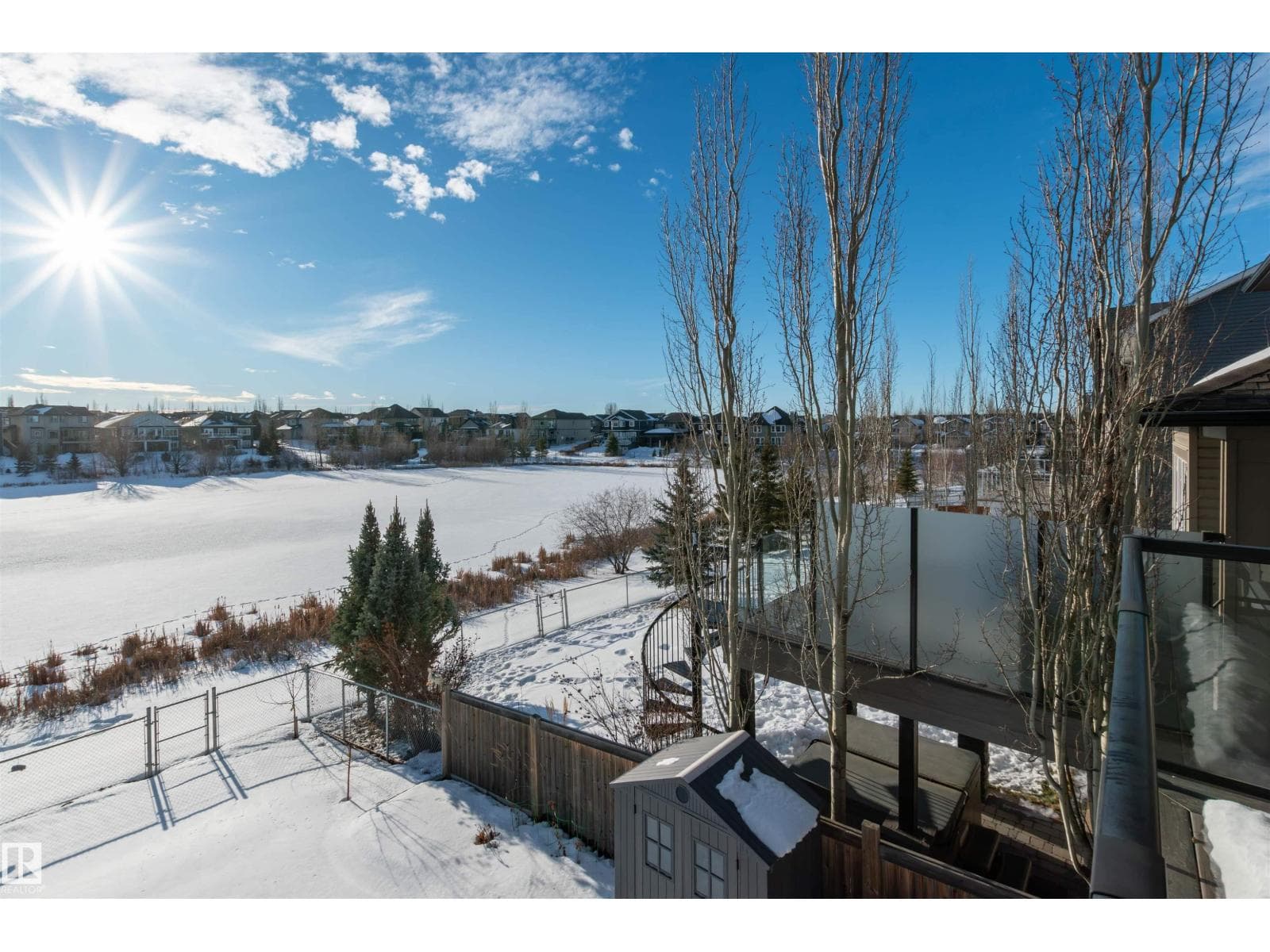 466 CHURCHILL CRESCENT — photo 3