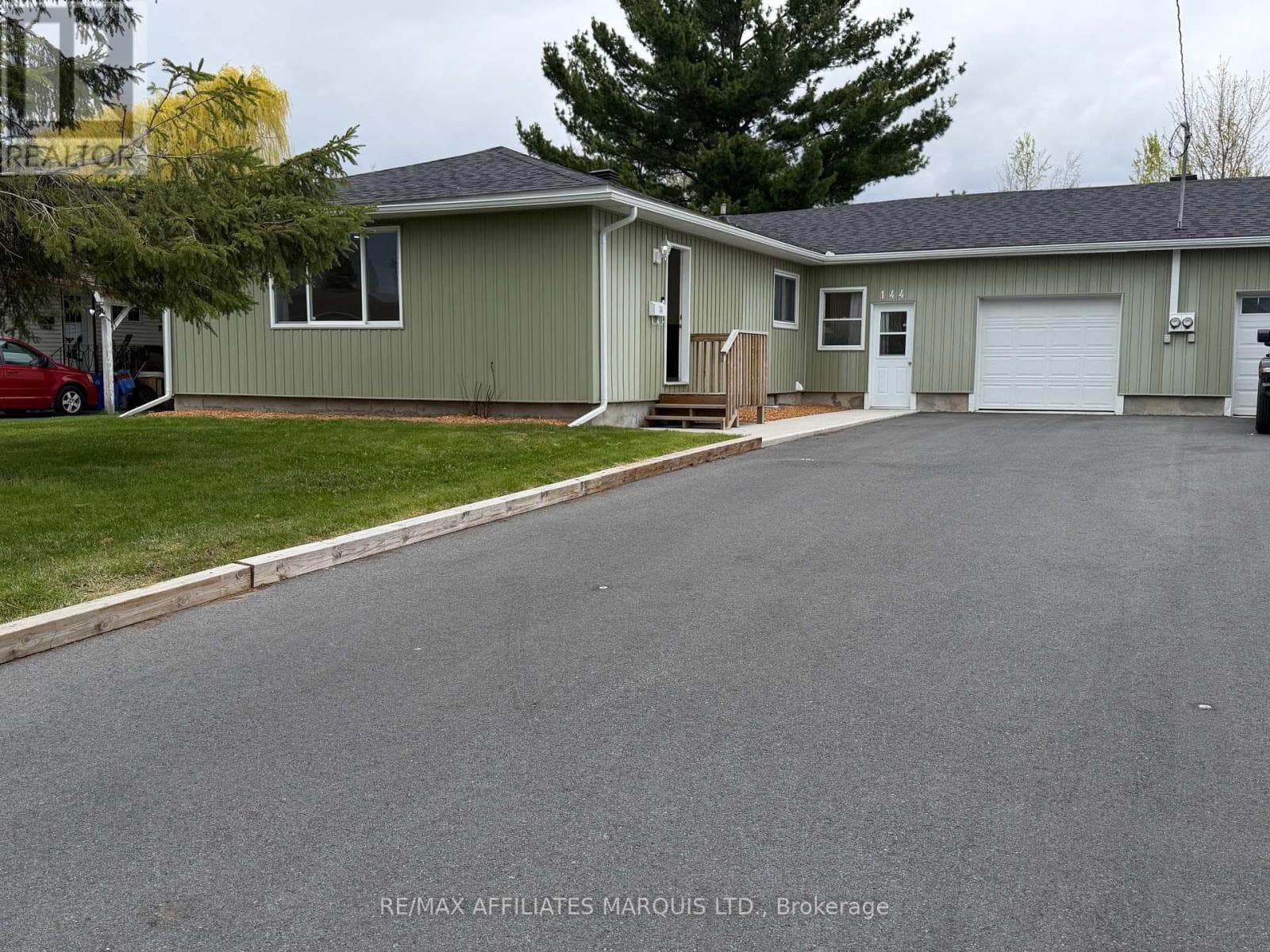 144 ELSIE AVENUE in 