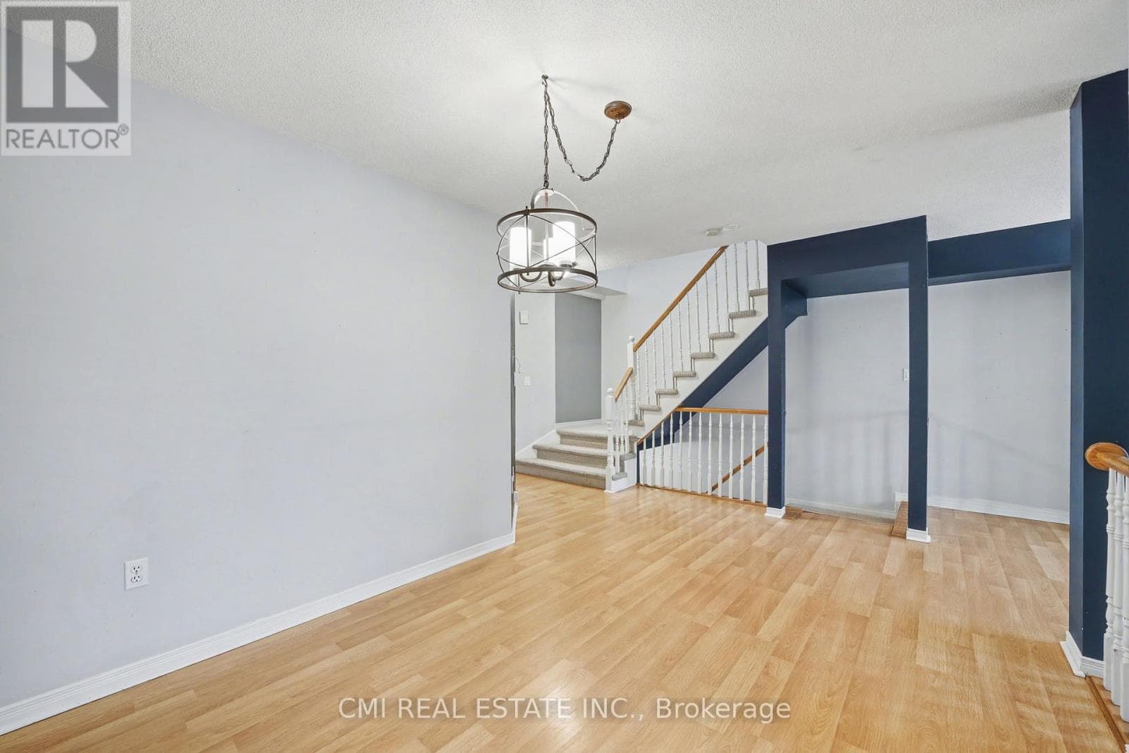 3 - 5070 DRUMMOND ROAD, Toronto — photo 4