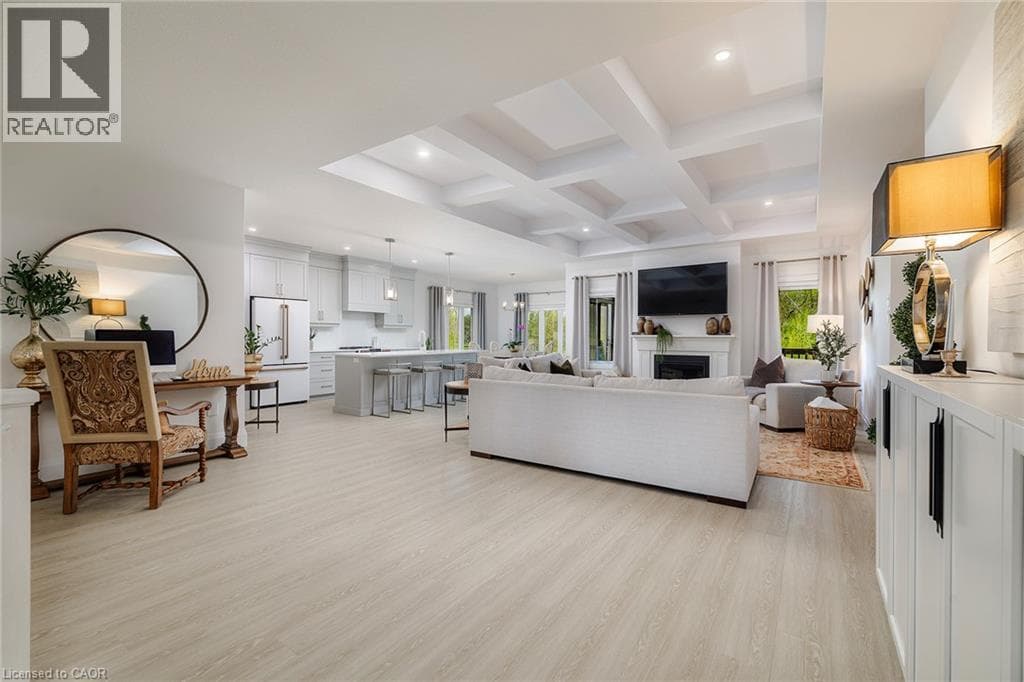41 GILMER Crescent — photo 3