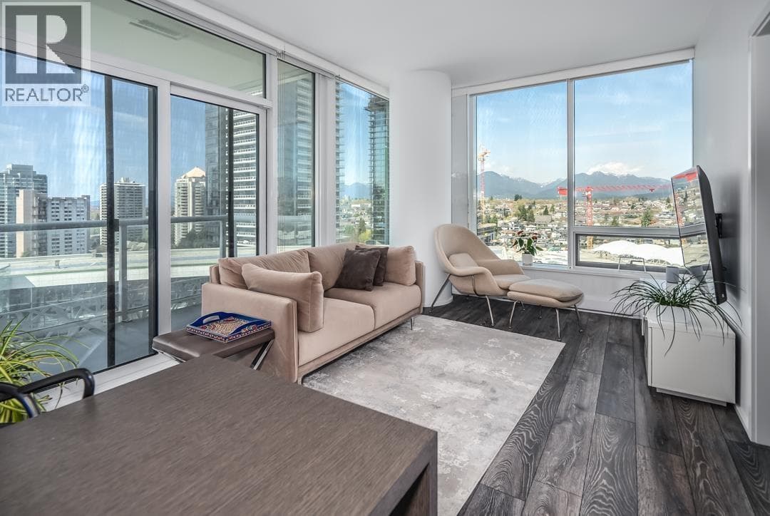 1109 1955 ALPHA WAY — photo 3