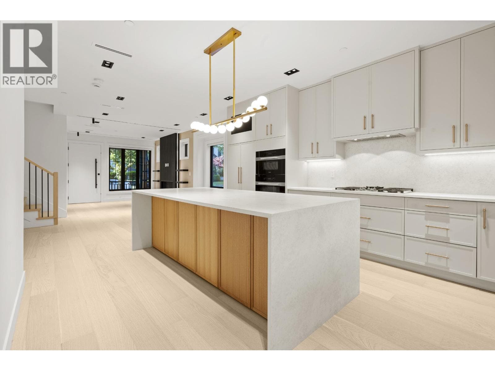 3218 W 39TH AVENUE — photo 4