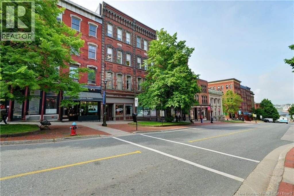 68 KING STREET, New Brunswick — photo 3