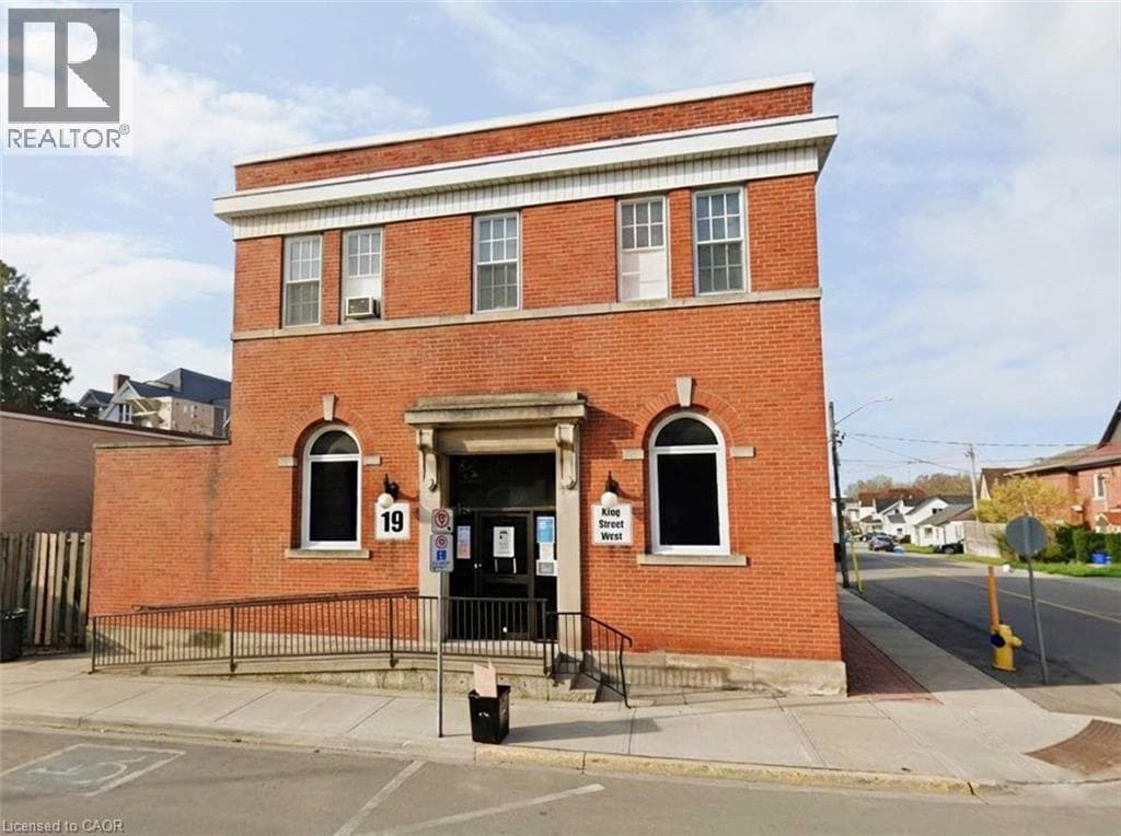 19 KING STREET WEST, Cornerstone — photo 2