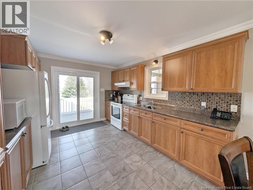 591 RUE ANTHIME, New Brunswick — photo 3