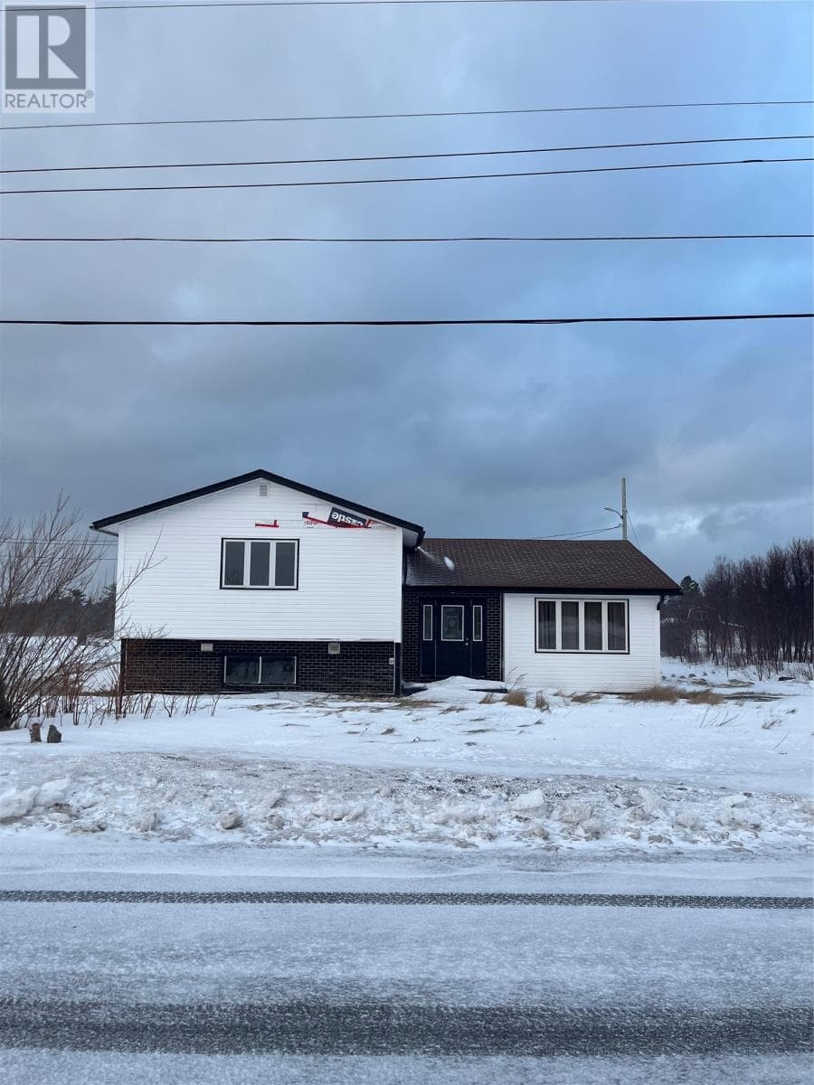 8 Spillar's Cove Road in 