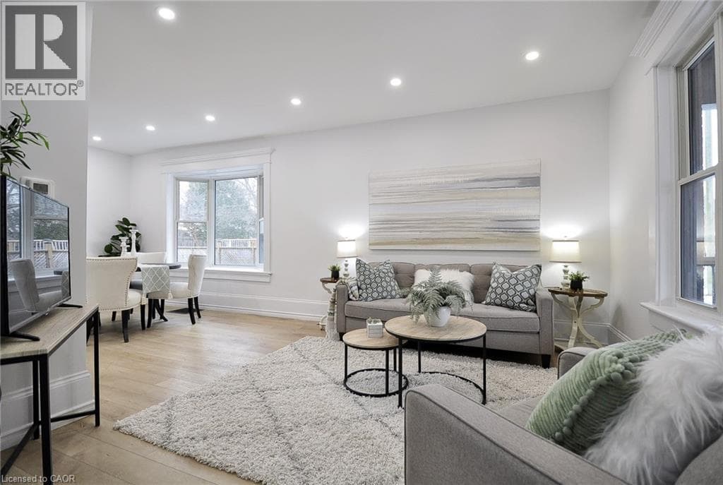 805 WILLIAM STREET — photo 3