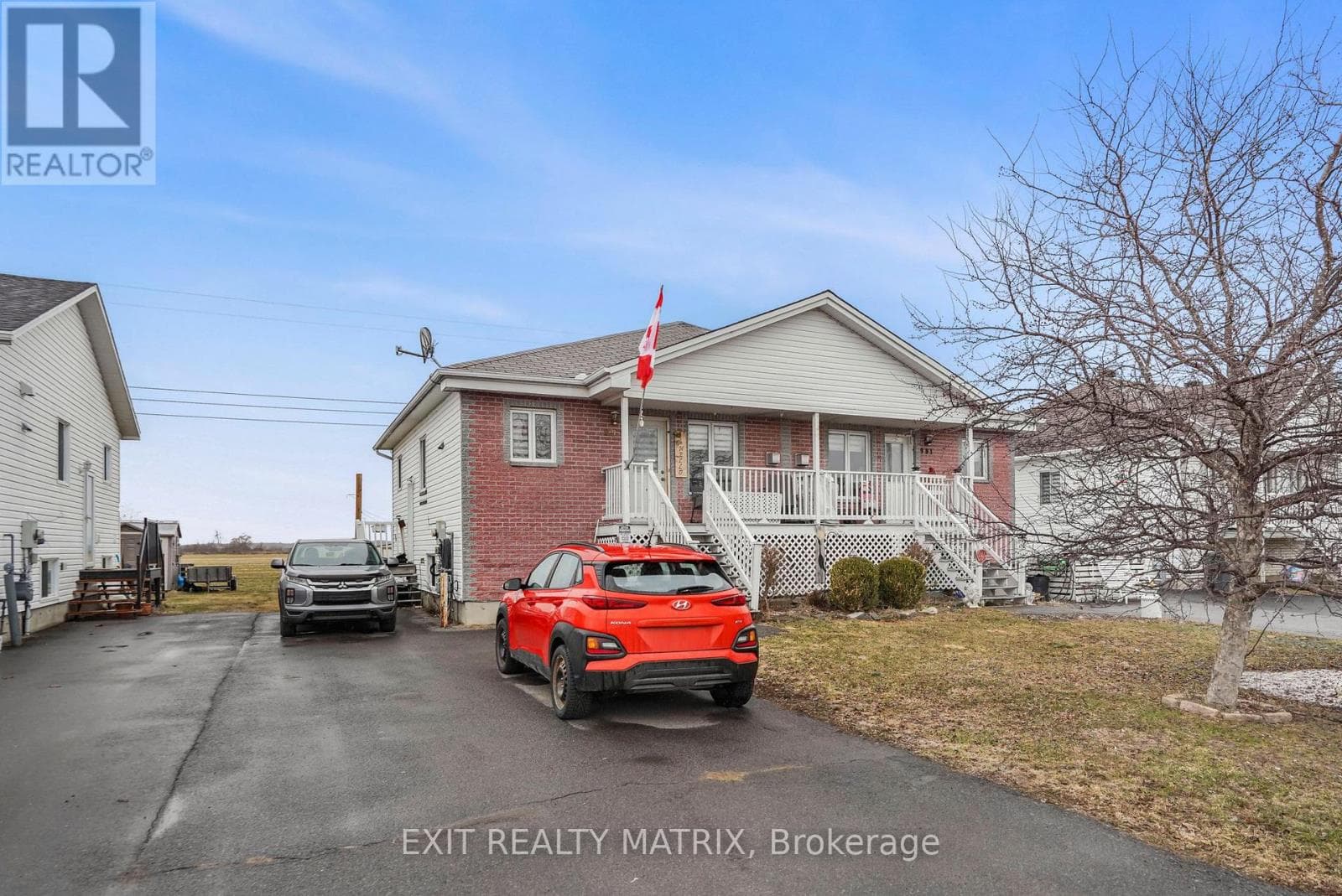 993 JACYNTHE STREET in 