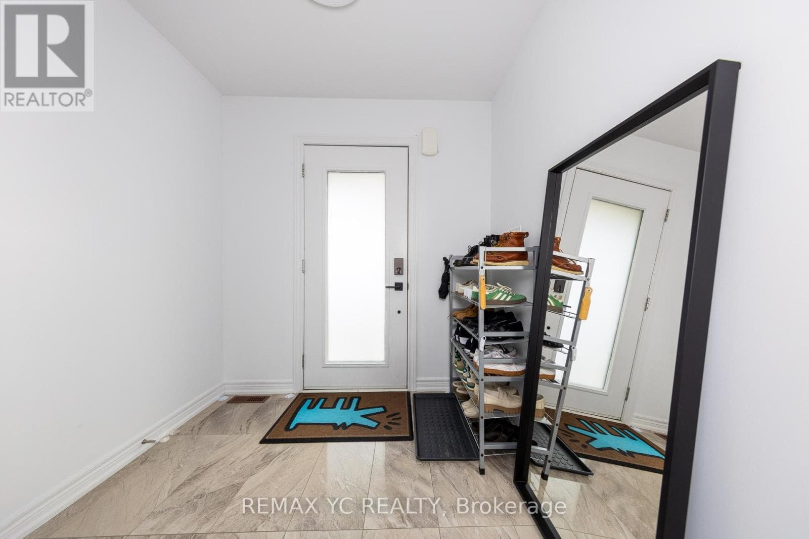 2 - 1 LEGGOTT AVENUE — photo 3