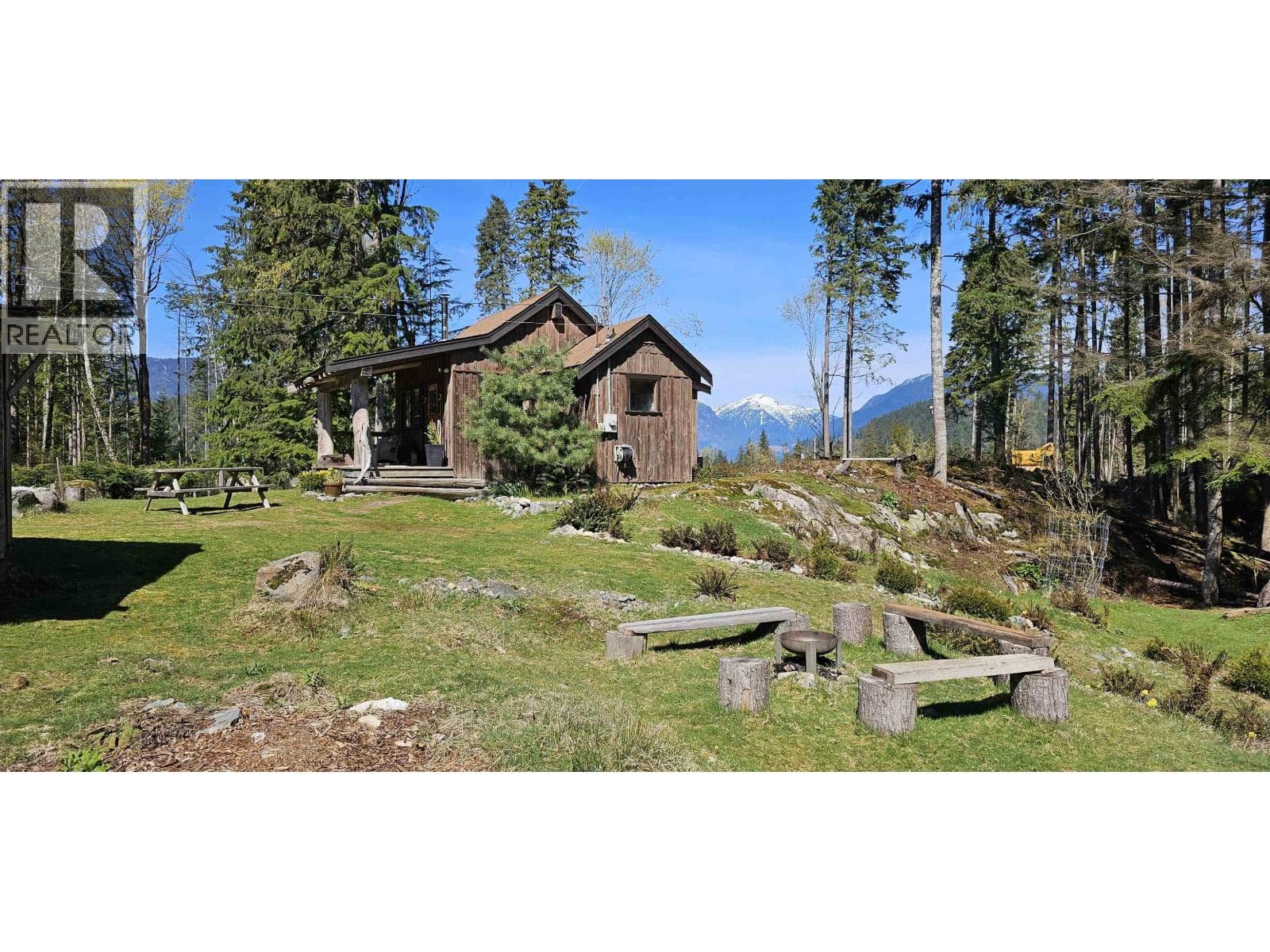 2236 MOUNTAIN ROAD, Greater Vancouver