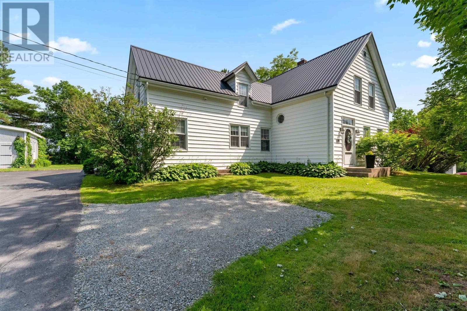 2141 HIGHWAY 2 in 