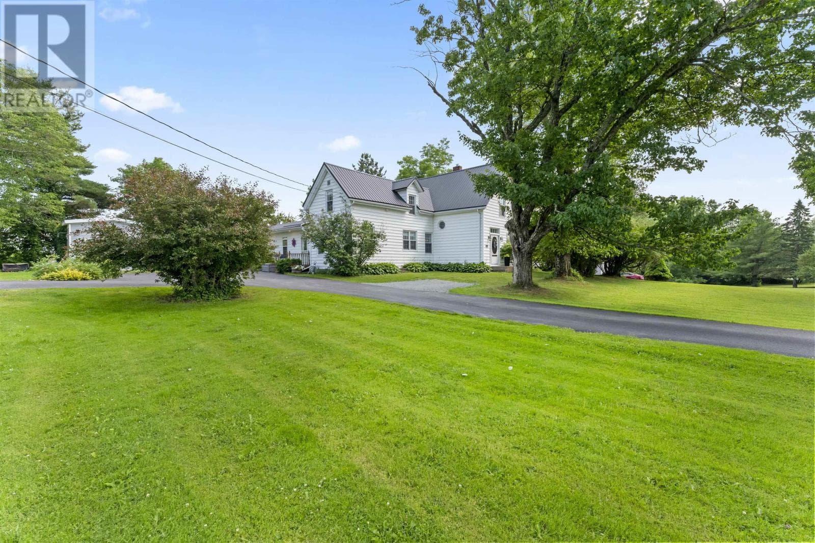 2141 HIGHWAY 2 — photo 2