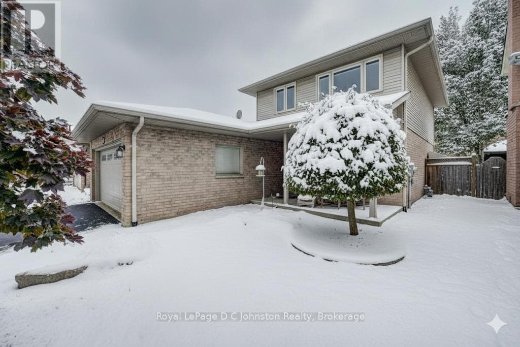 254 SCOTT ROAD — photo 2