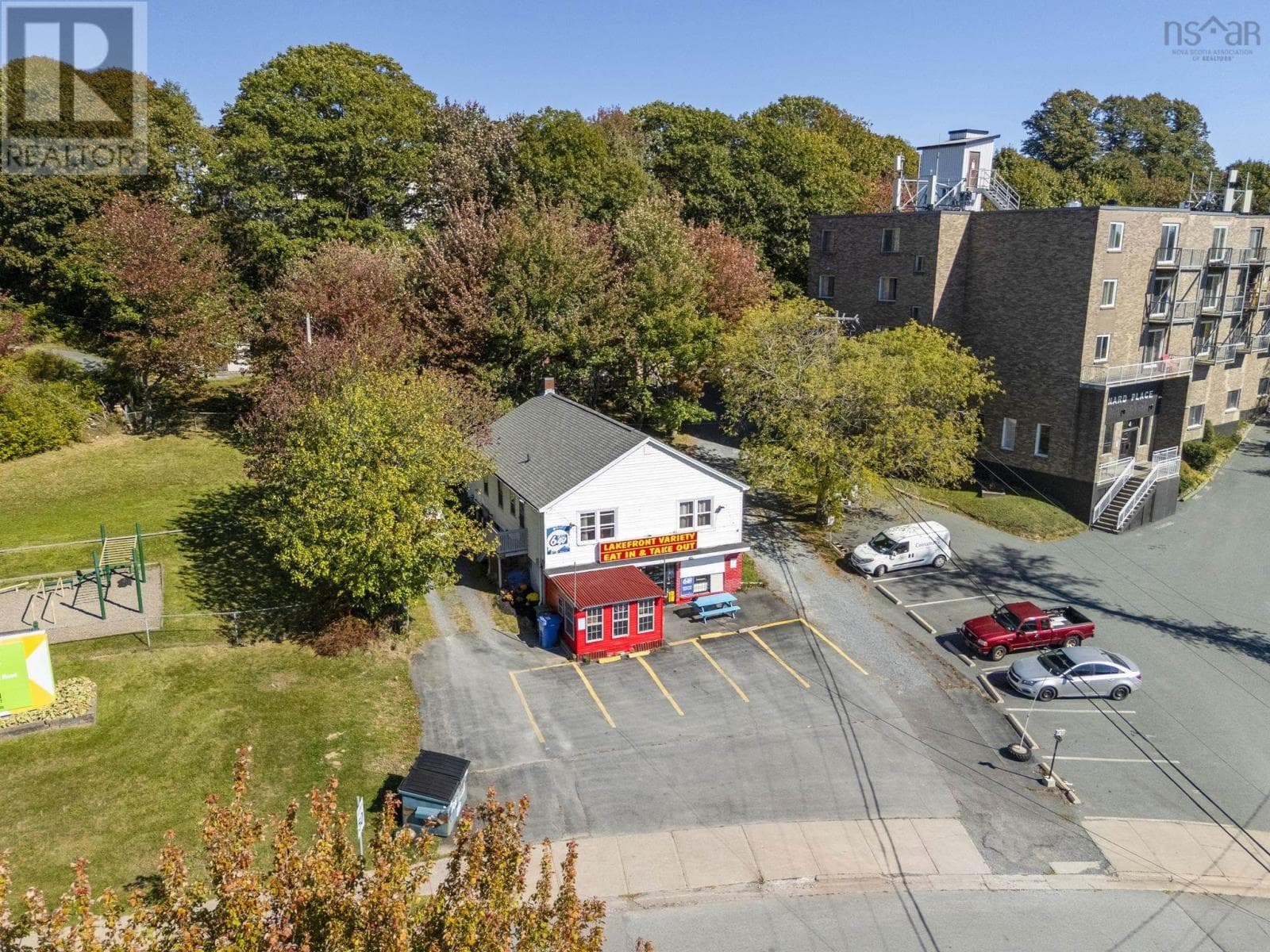 16 6 LAKEFRONT ROAD — photo 3